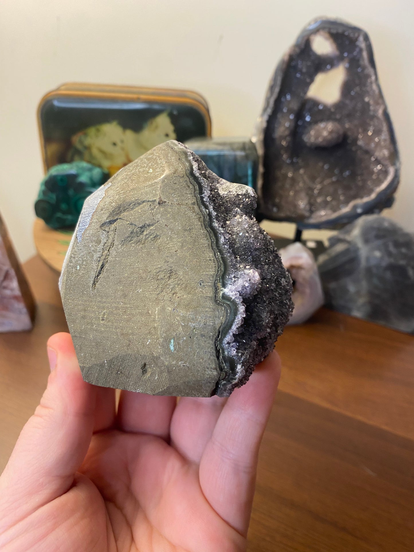 Black Amethyst Cutbase