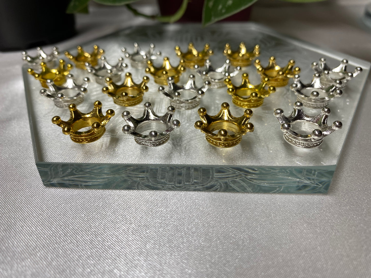 Mini Crown Sphere Stands